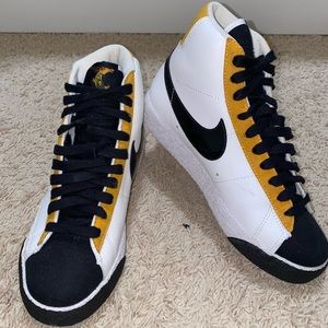 Nike Mid Blazers